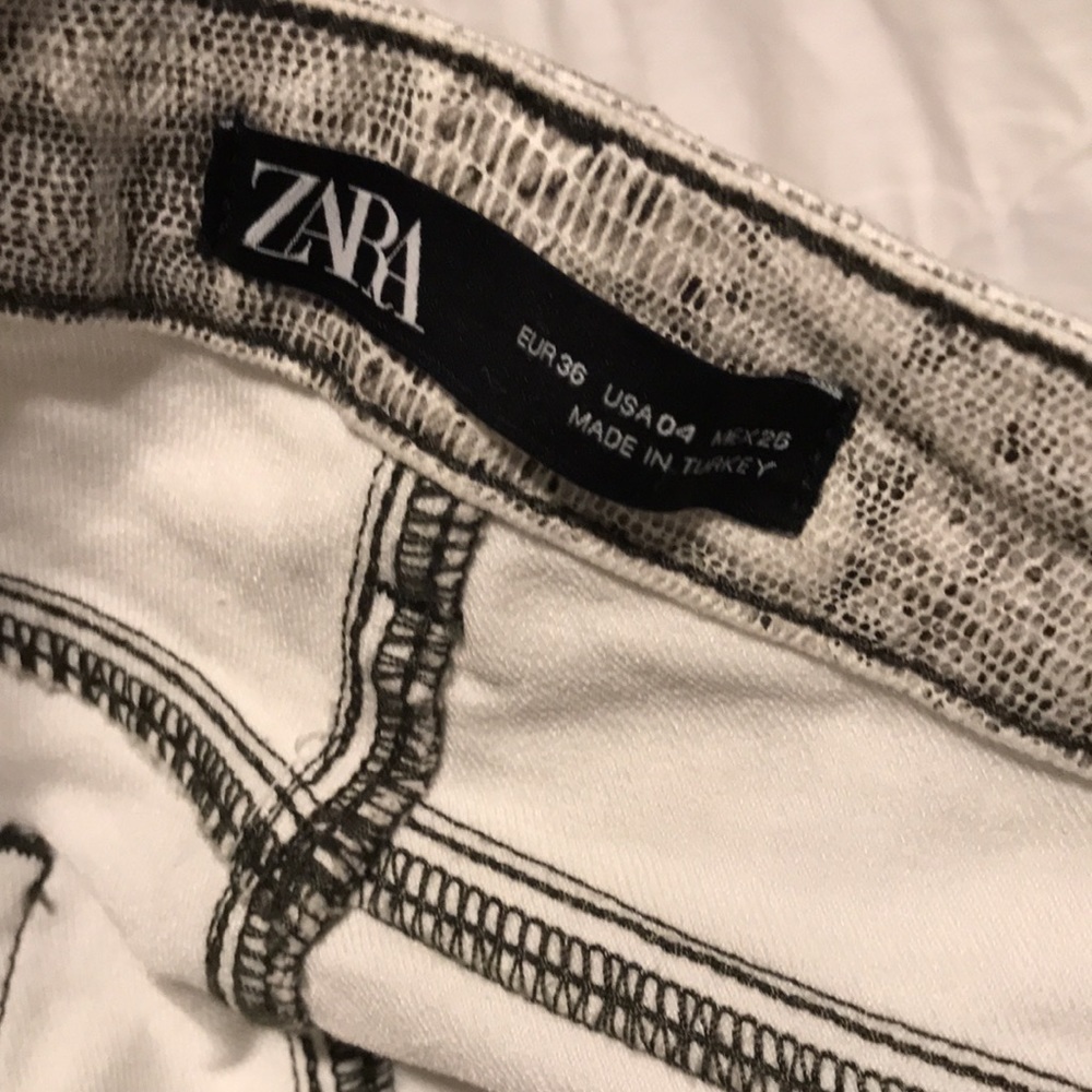 Zara - Picture 5 of 11